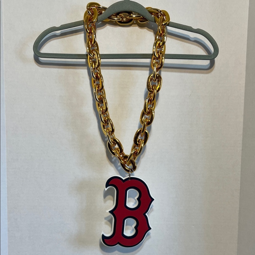 MLB BOSTON RED SOX GOLD Jumbo Big Fan Chain Tail Gate Necklace